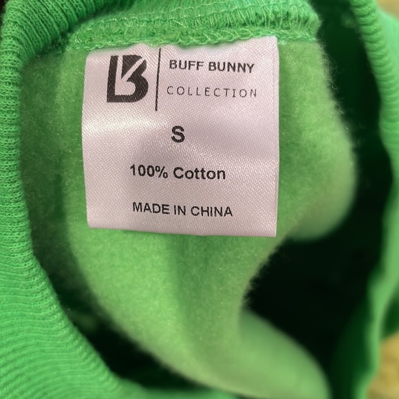 Buff Bunny Catalyst Crop Pullover - Franki - Picture 3 of 3